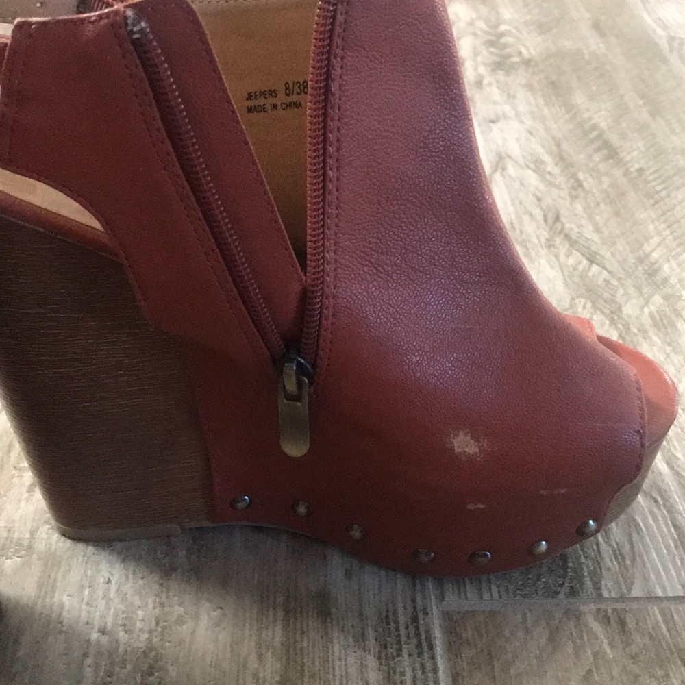Rust colored wedges - Picture 3 of 7